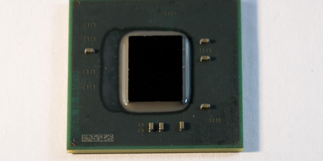 Intel Announces Next Gen 'PinView' Atom Chipsets