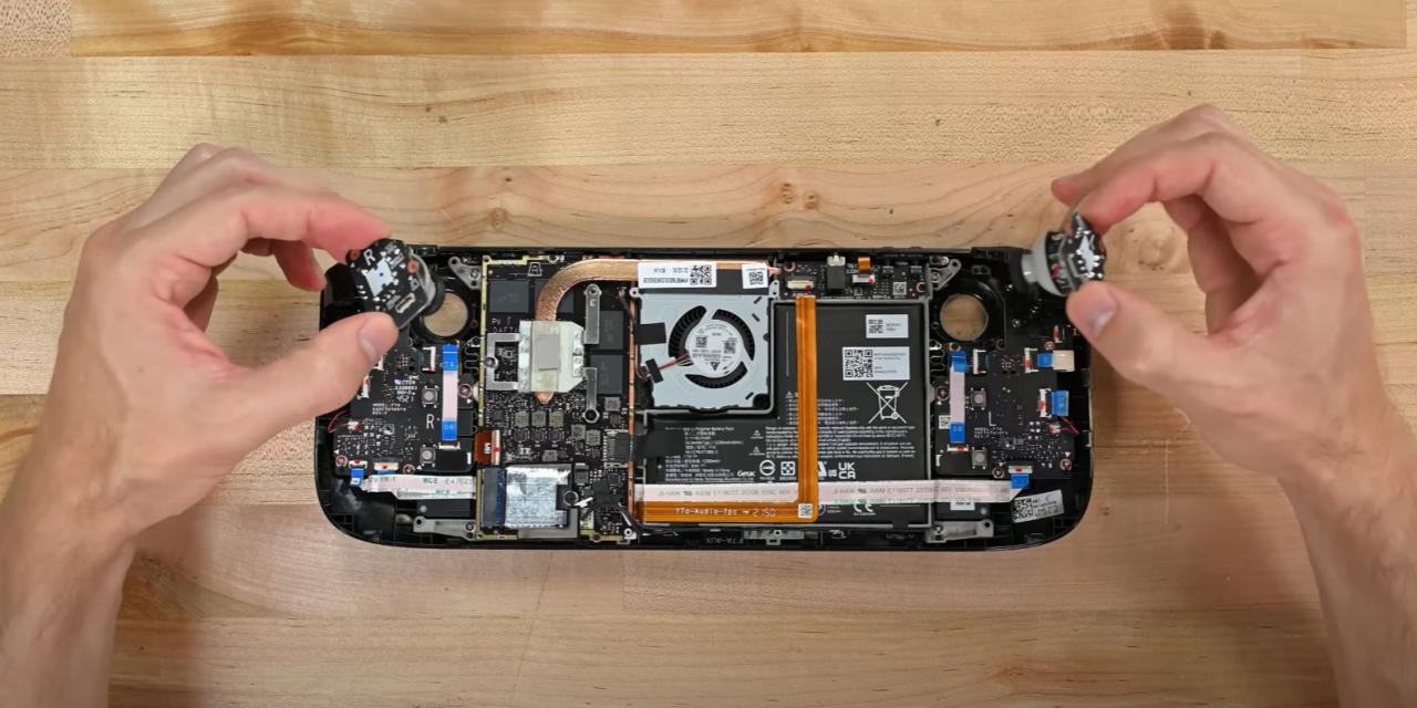 Valve partners with iFixit for Steam Deck replacement parts