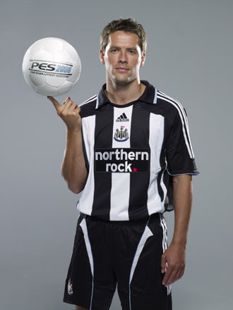 Michael Owen Is PES 2008 Cover Star