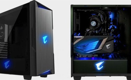 Gigabyte’s new Aorus comes with a vertical GPU mount