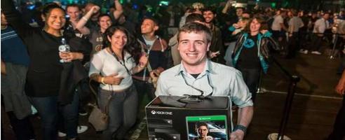 Hier ist der erste offizielle Xbox One Besitzer