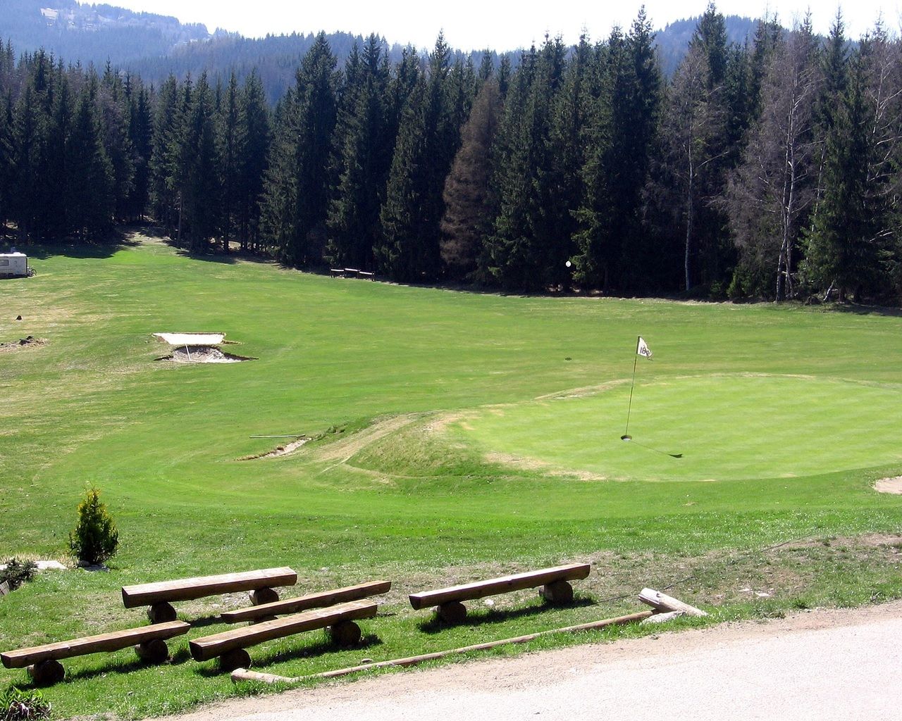 Deluxe Golf