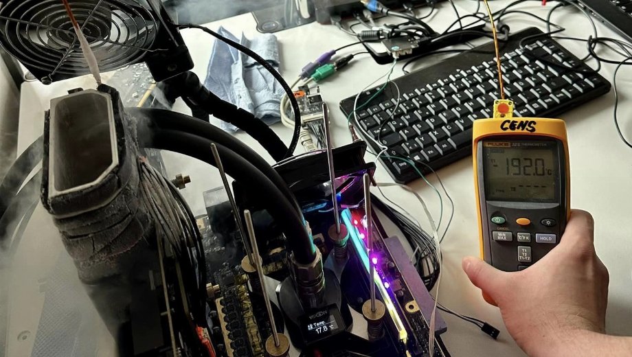 Un overclocker consigue que la RTX 4090 alcance los 3,825 GHz.