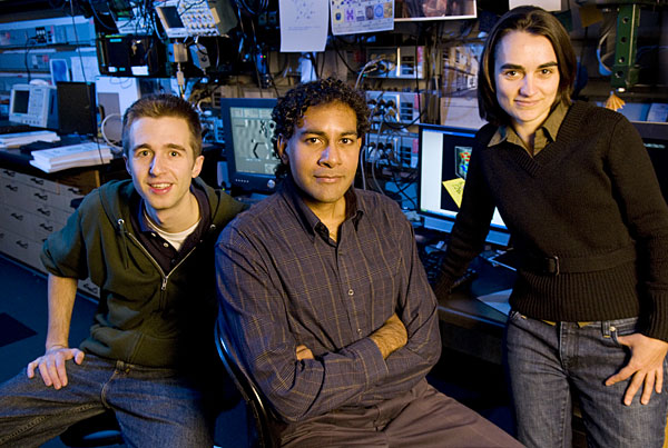 Stanford Researchers Store 35 Bits On A Single Electron