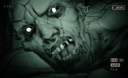 Outlast: Whistleblower (+4 Trainer)