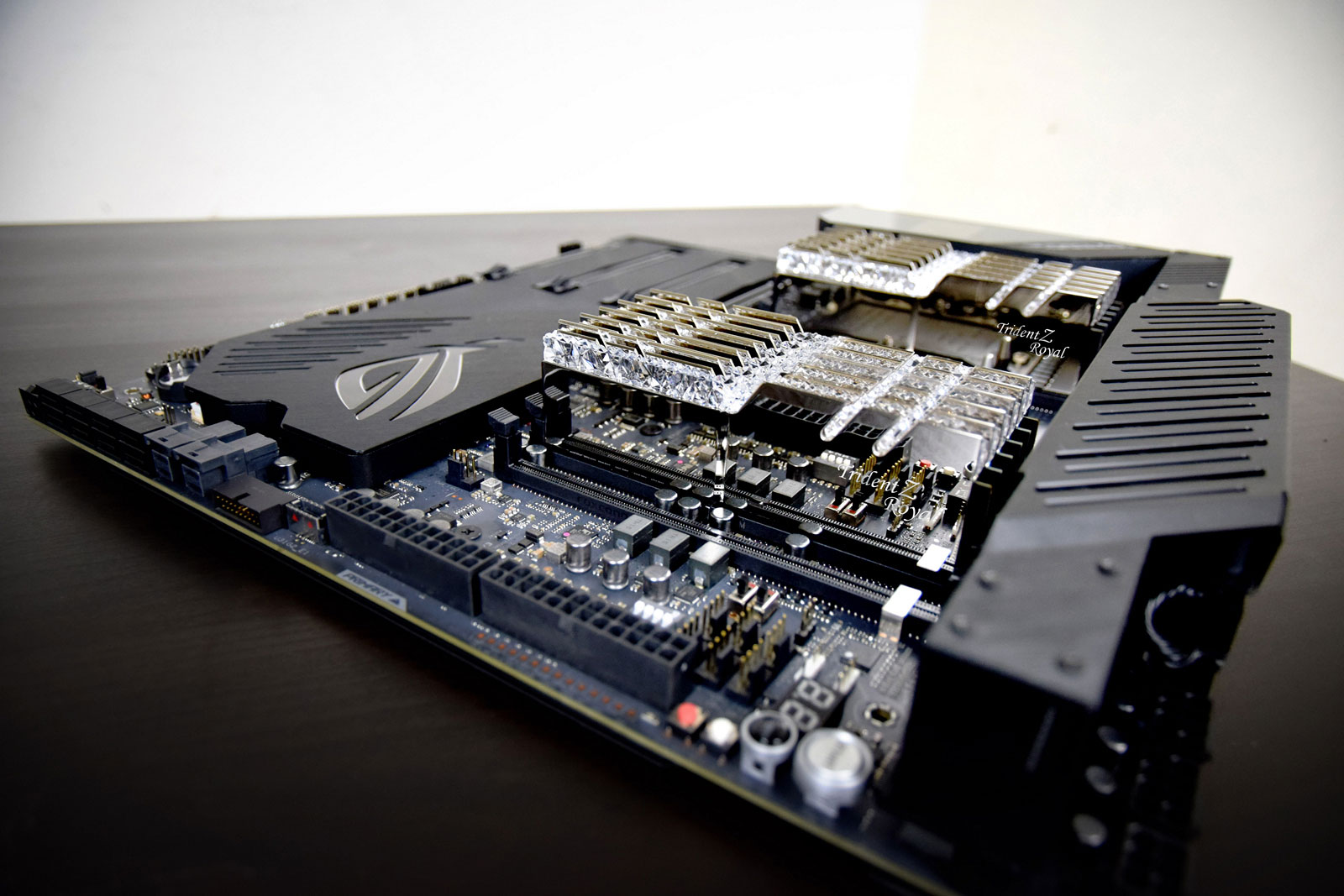 G.Skill Hexa-channel Trident Z is 192GB of high-speed DDR4