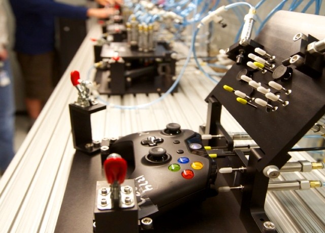 Microsoft Explains How It Ensured Xbox One Controller Would Last A Decade